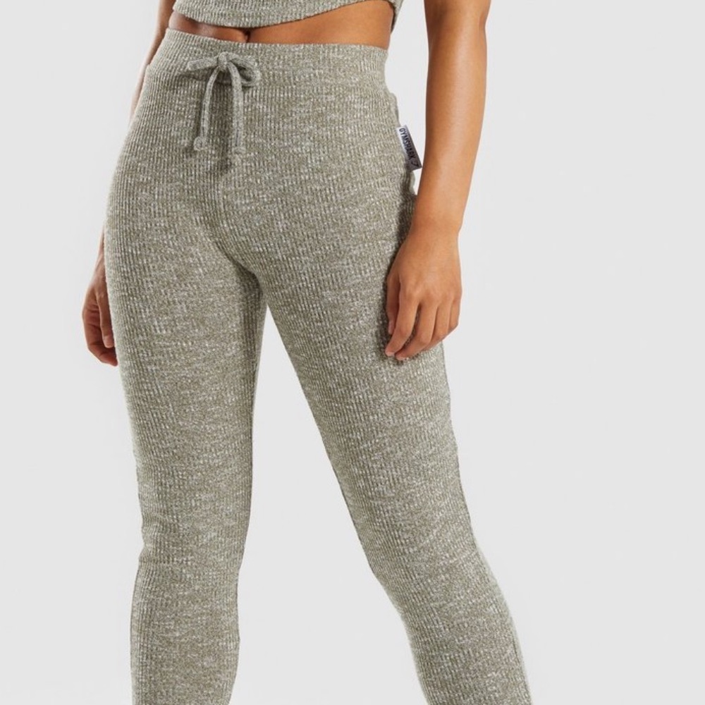 Gymshark Khaki Slounge Leggings